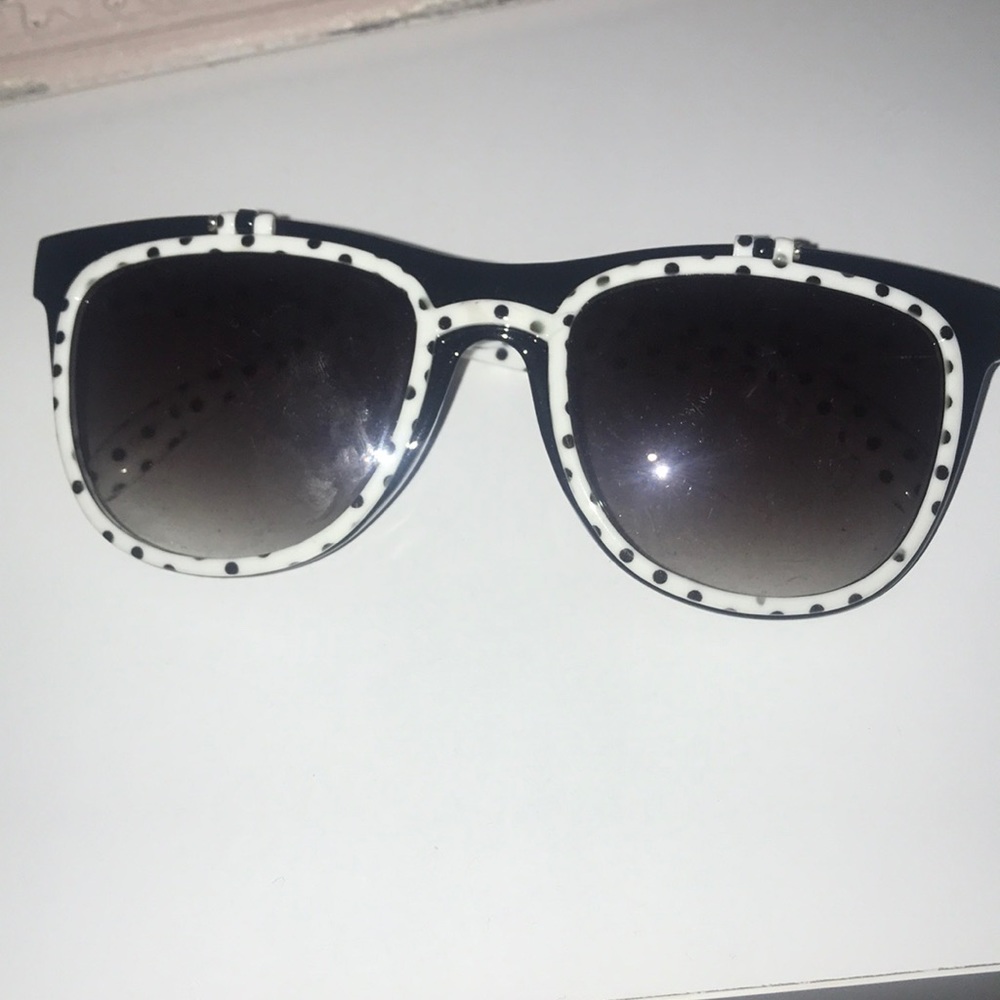 Minnie Mouse Flip Glasses.